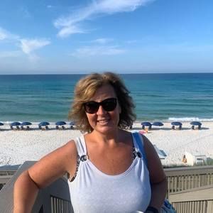 Meet your Posher, Beth